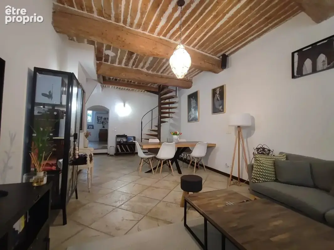 Produit rare, duplex  en centre-ville de la Valette du Var - photo 4