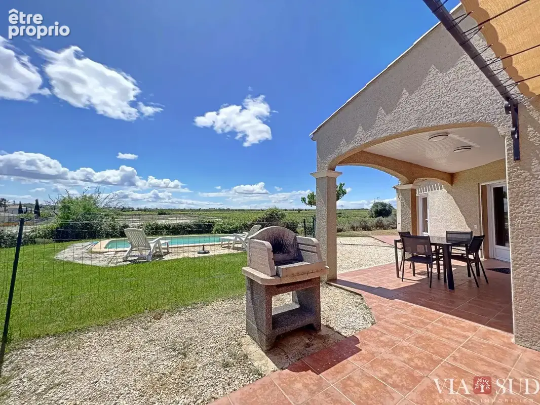 En campagne à 10min de Béziers belle Villa de 2007 adaptée PMR - plain-pied avec jardin et piscine - Vue dégagée - photo 9