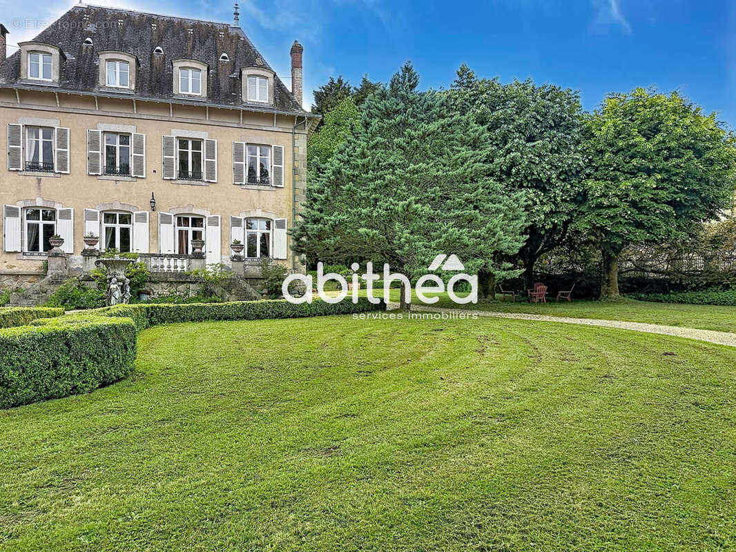 Maison à BUSSIERE-GALANT