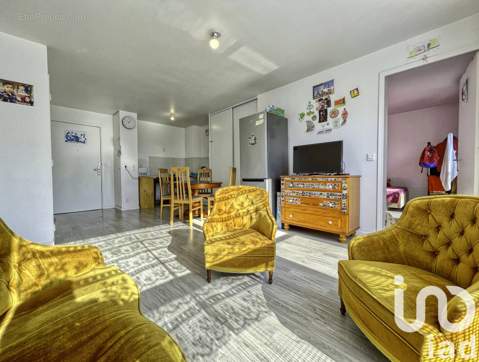 Photo 1 - Appartement à TAVERNY