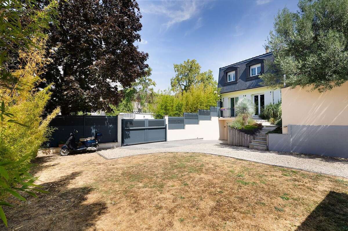 Maison 165 m² à Le Kremlin-Bicetre  - photo 3