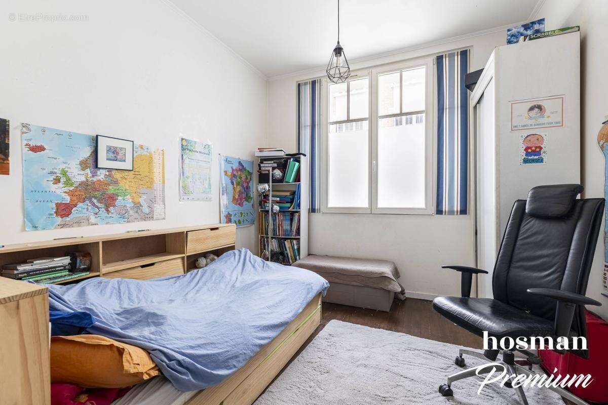 Appartement à PARIS-16E