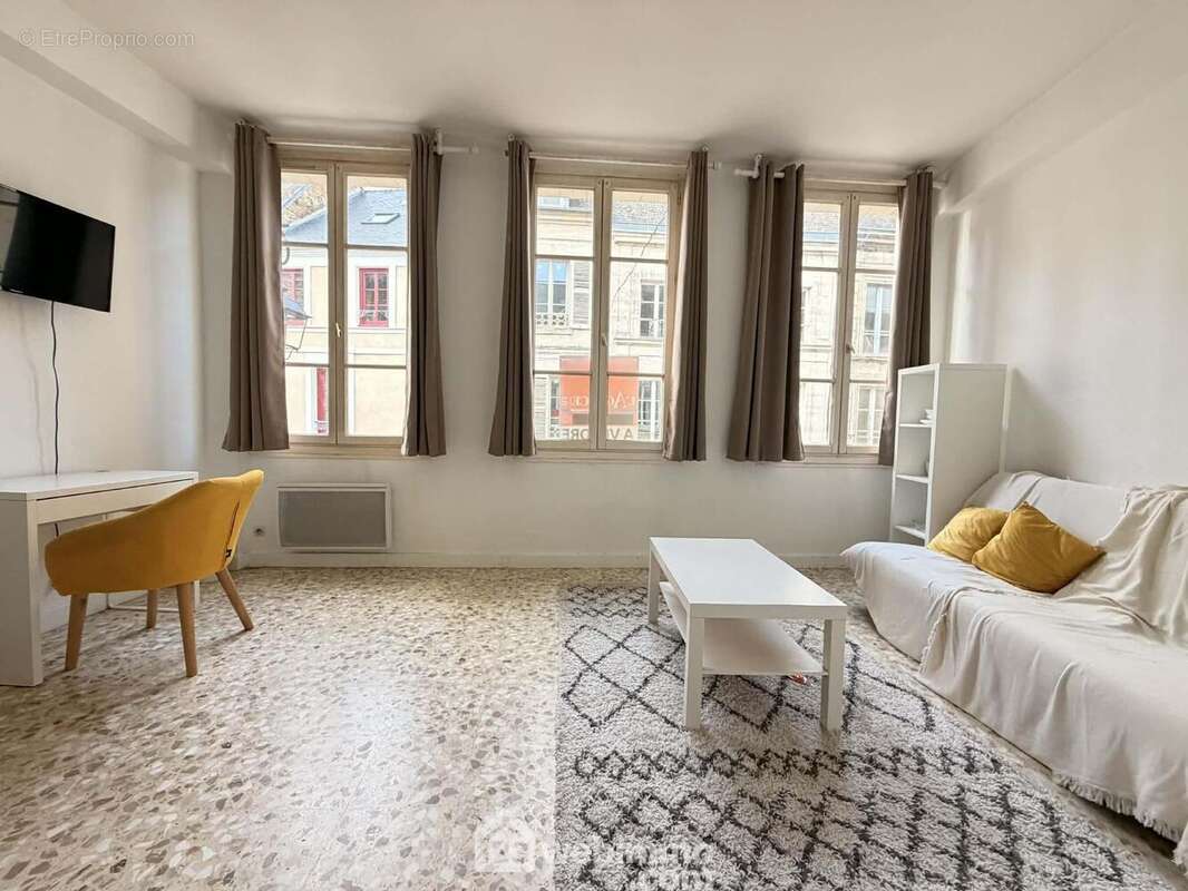 Son espace salon - Appartement à LAON