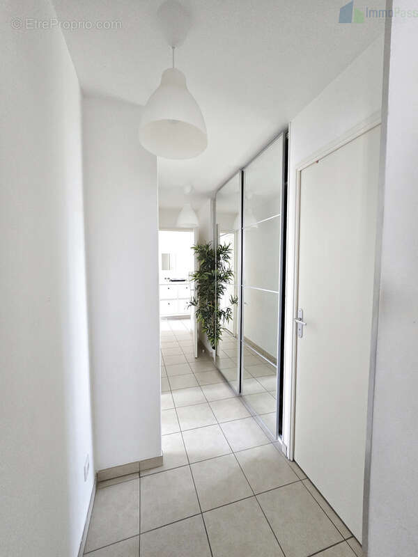 Appartement à SAINT-FONS