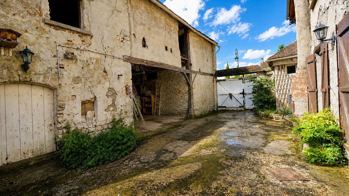 Maison à BOINVILLE-EN-MANTOIS