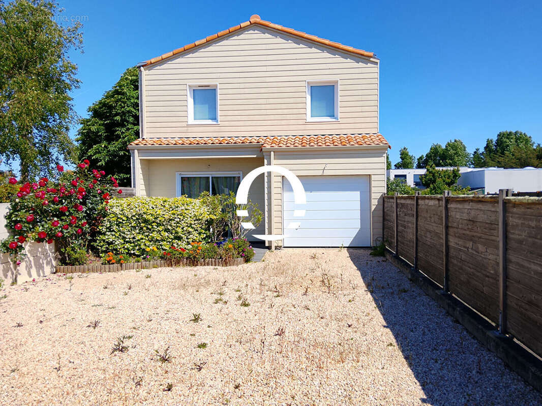 La Plaine sur mer , maison récente - photo 4