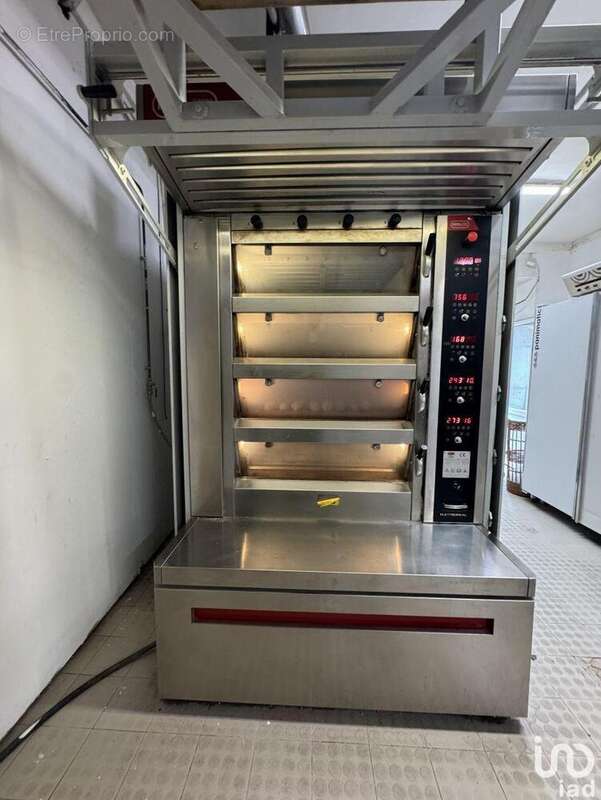 Photo 7 - Commerce à COMBS-LA-VILLE