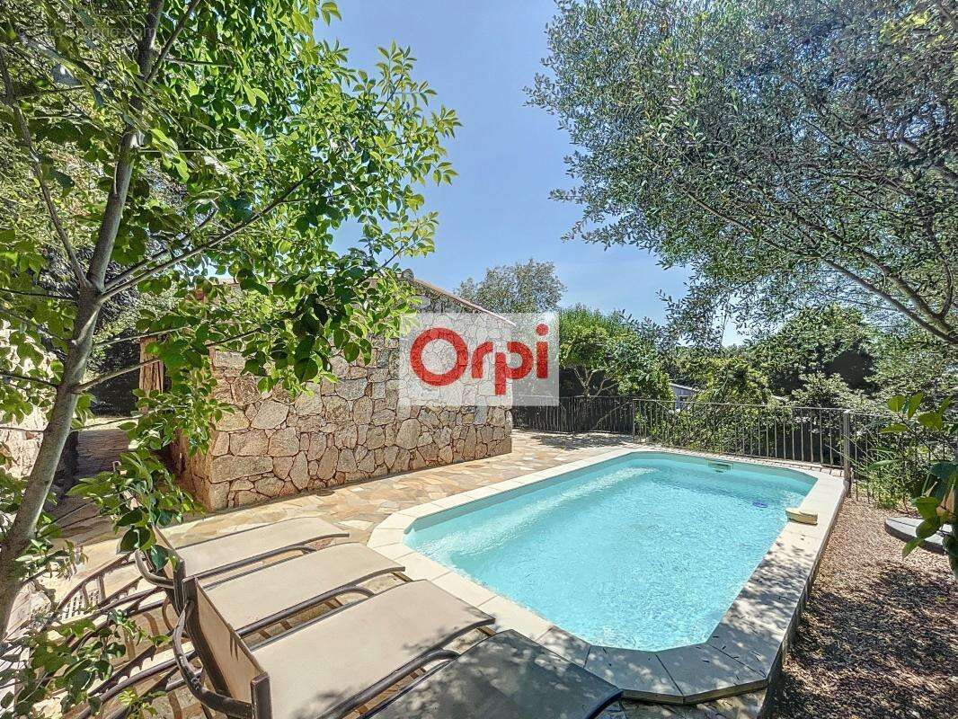 Maison à PORTO-VECCHIO