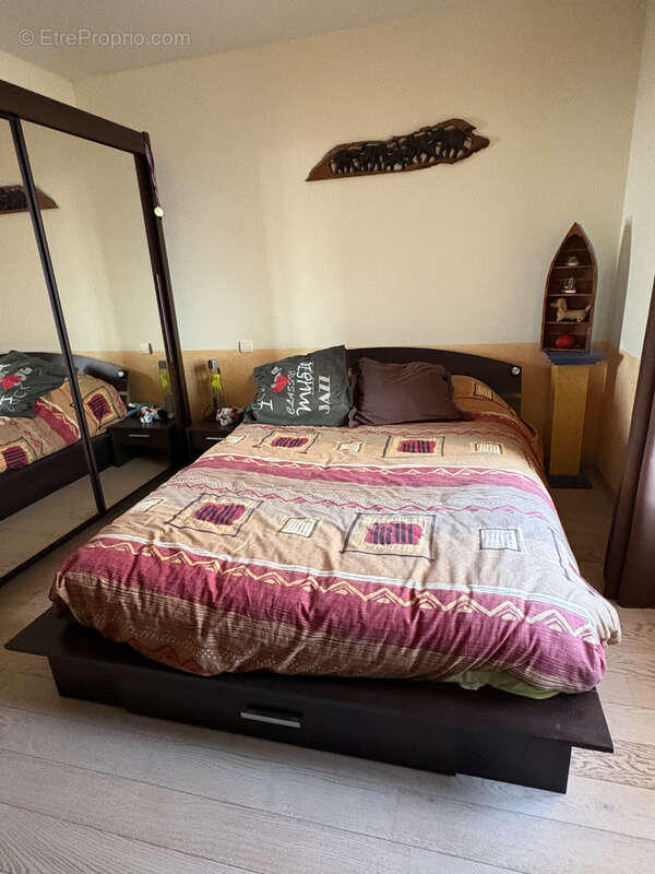 Maison à AMBRIERES-LES-VALLEES