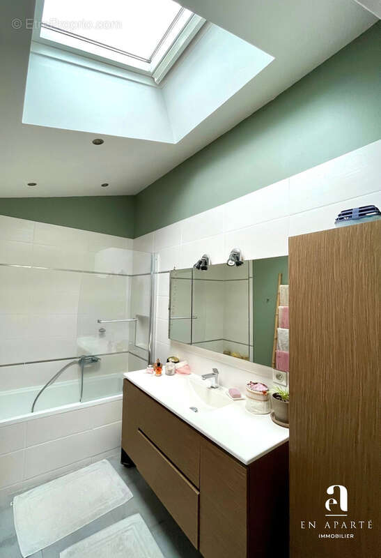 Maison à SOUCIEU-EN-JARREST