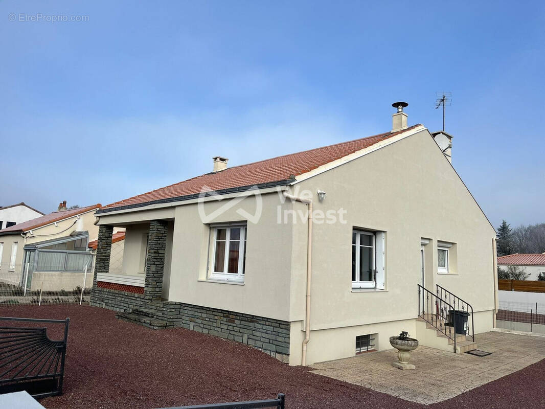 Maison à NESMY