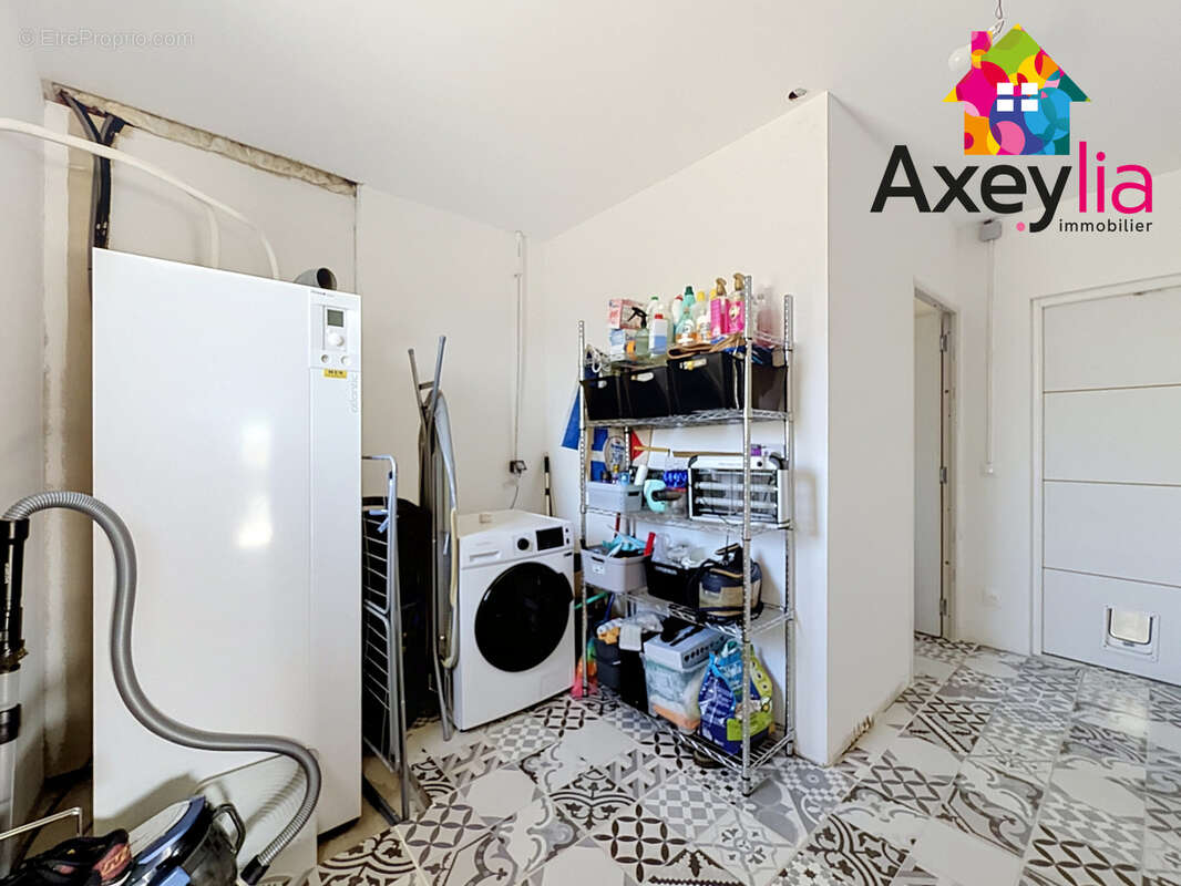 A vendre - secteur feurs - maison de plein-pied, 4 chambres, terrain d'environ 850m2 avec vue plaine du forez - photo 14