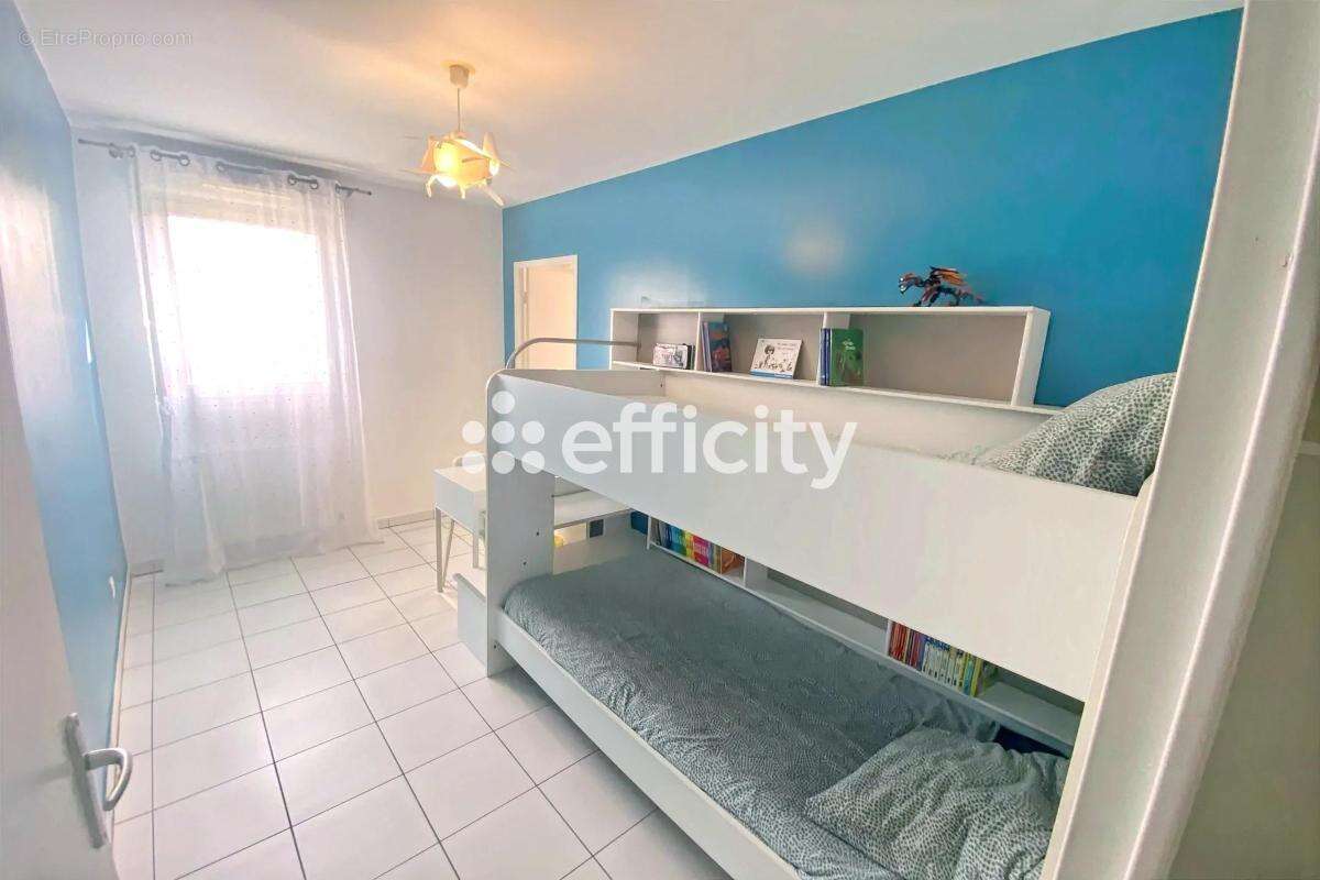 Appartement à SAINT-FONS