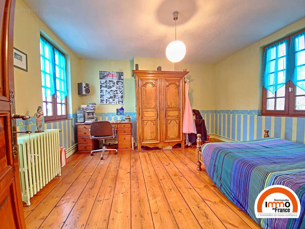 Maison à SAINT-JEAN-DU-CARDONNAY