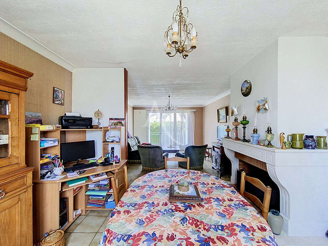 Maison Saint Jean De Linieres 5 pièce(s) 131 m2 - photo 6