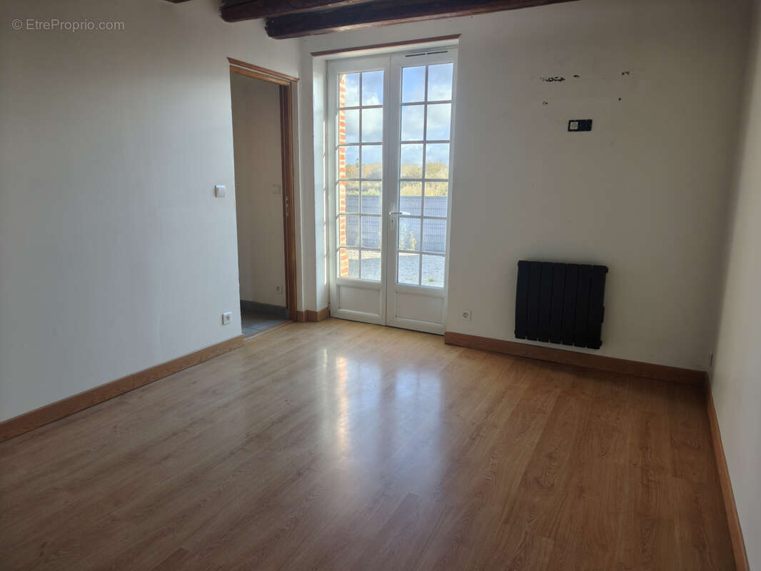 Maison à MONTREUIL-L&#039;ARGILLE