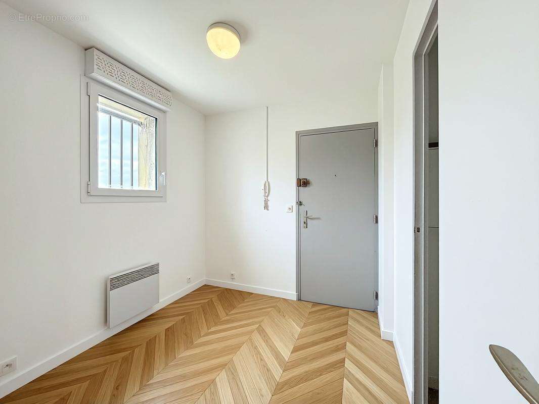 T2 45 m² au Rez de chaussée avec aperçu mer à rénover - photo 11
