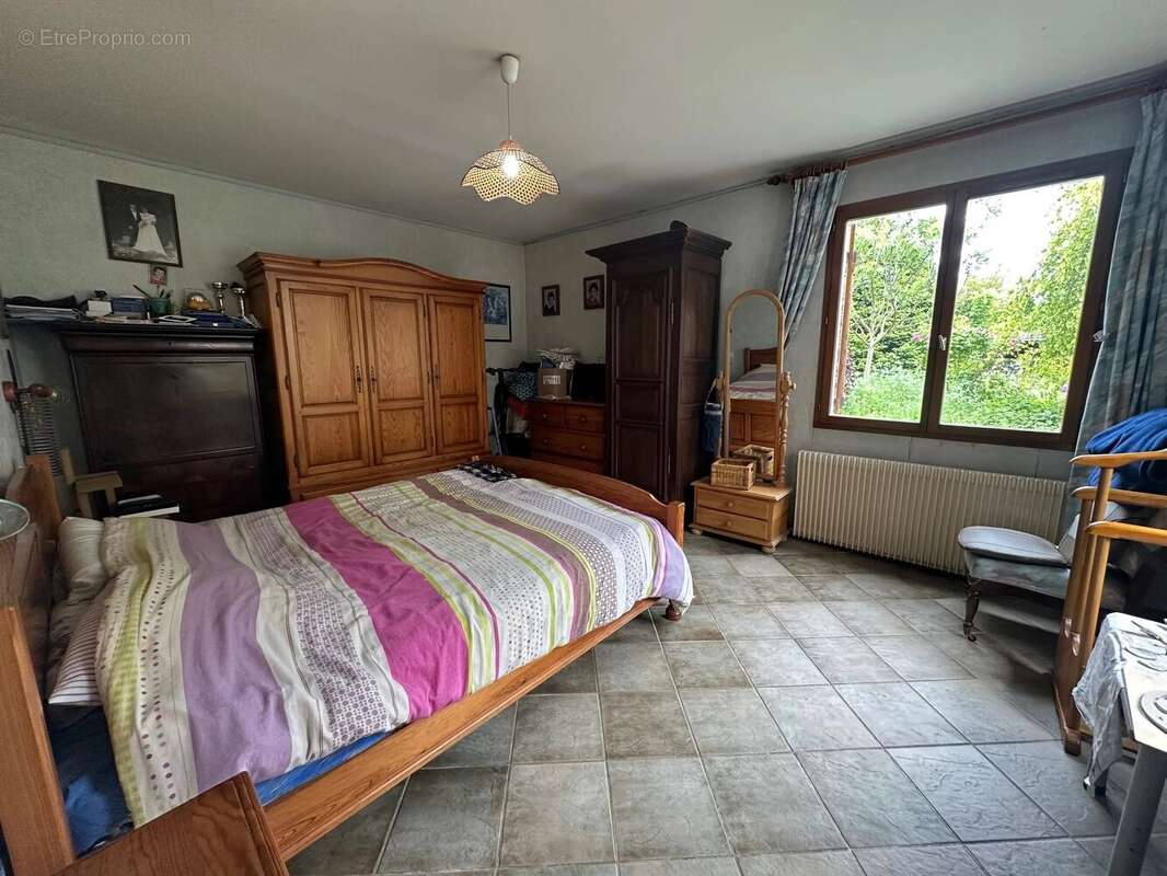 Maison à LE THILLAY