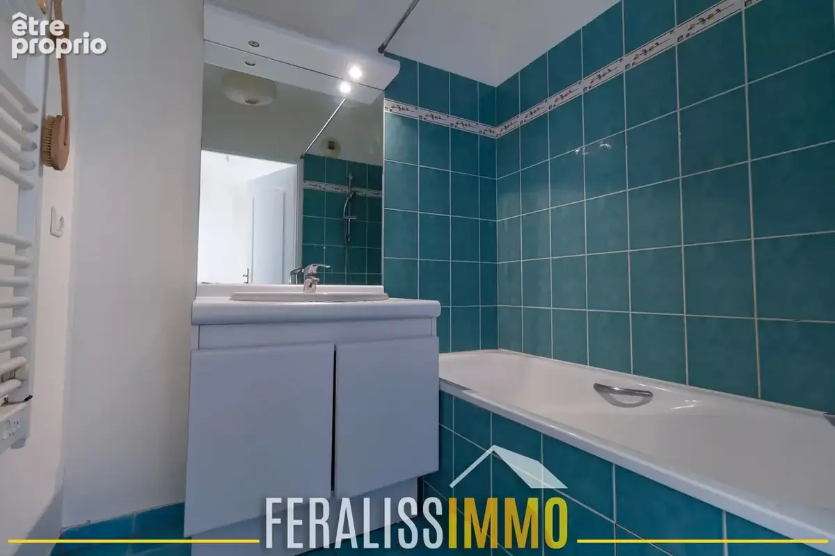 Rare ! Appartement F3 de 66 m2 avec terrasse de 23 m2 ! - photo 6