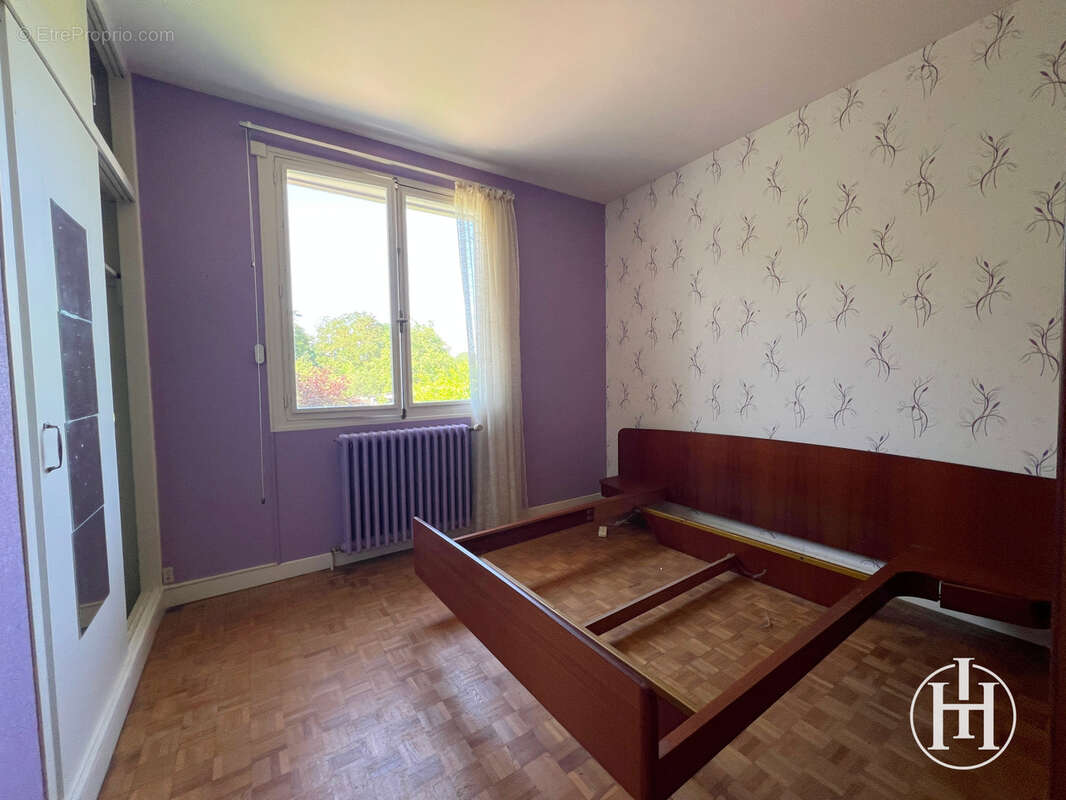 Maison à SAINT-AMAND-MONTROND