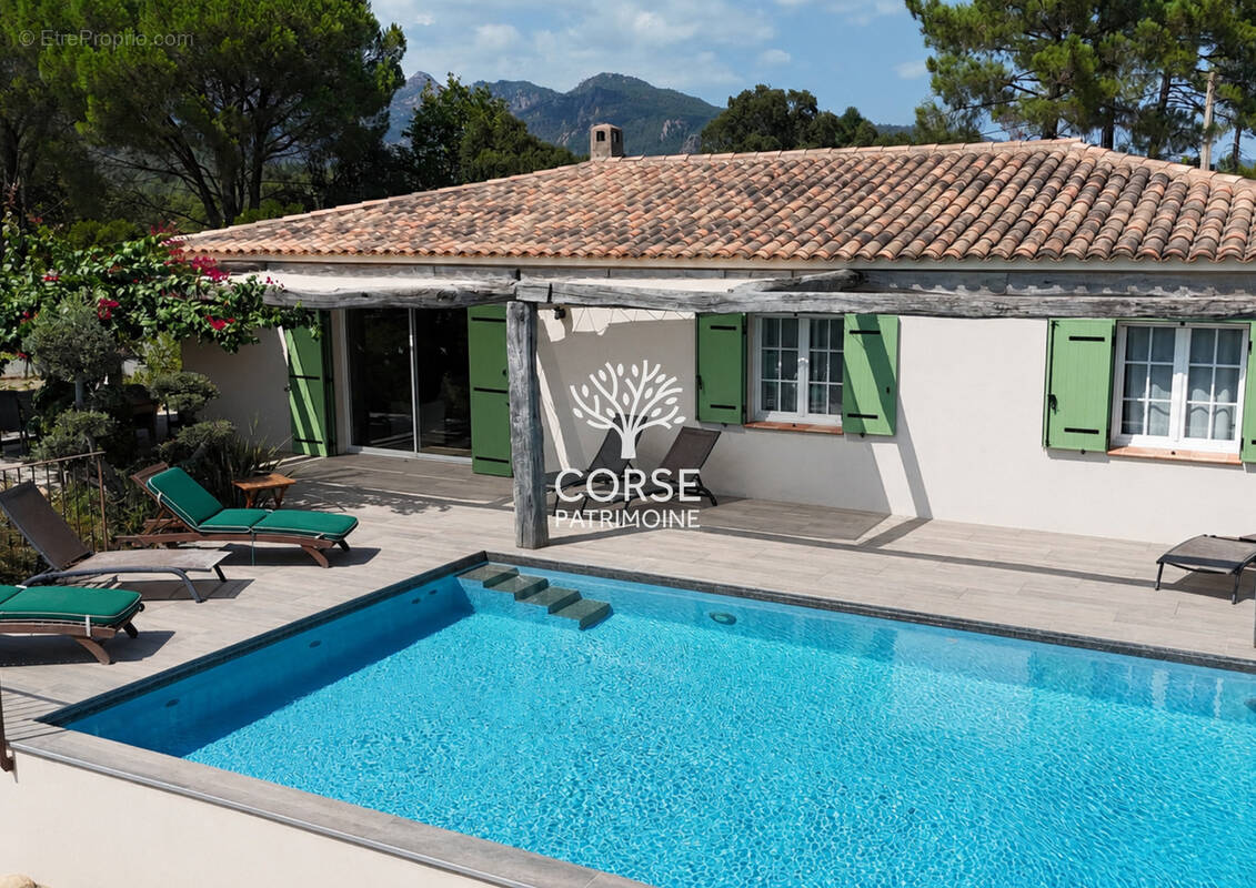 Maison à LECCI