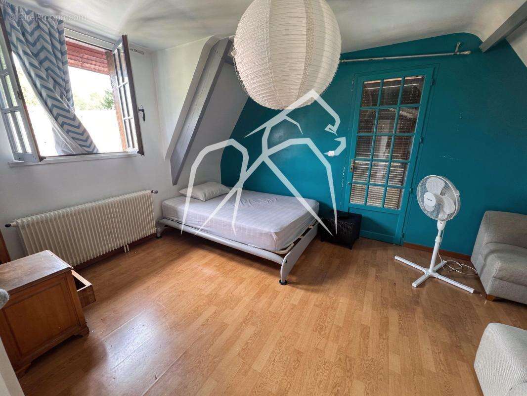 Maison 166m²  Saint Aubin Epinay A rénover  - photo 9