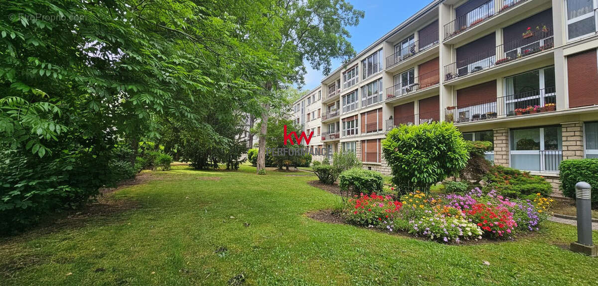 Appartement à SAINT-GRATIEN