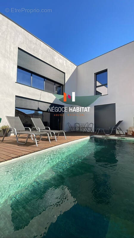 Maison à NIMES