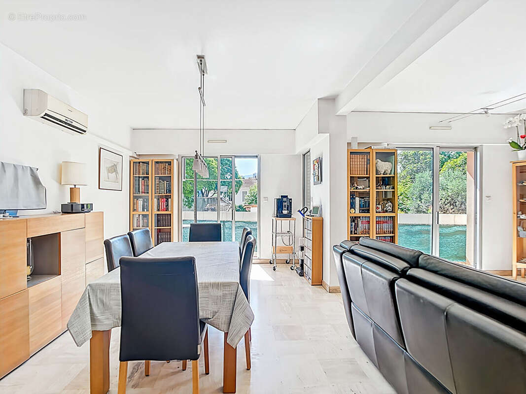 Appartement à MARSEILLE-9E