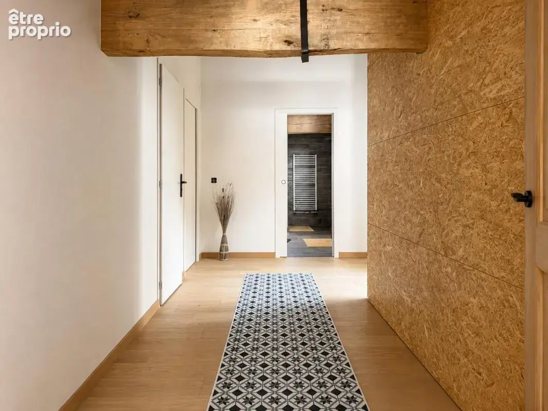 Superbe grange rénovée   Beaux volumes et logement indépenda - photo 8