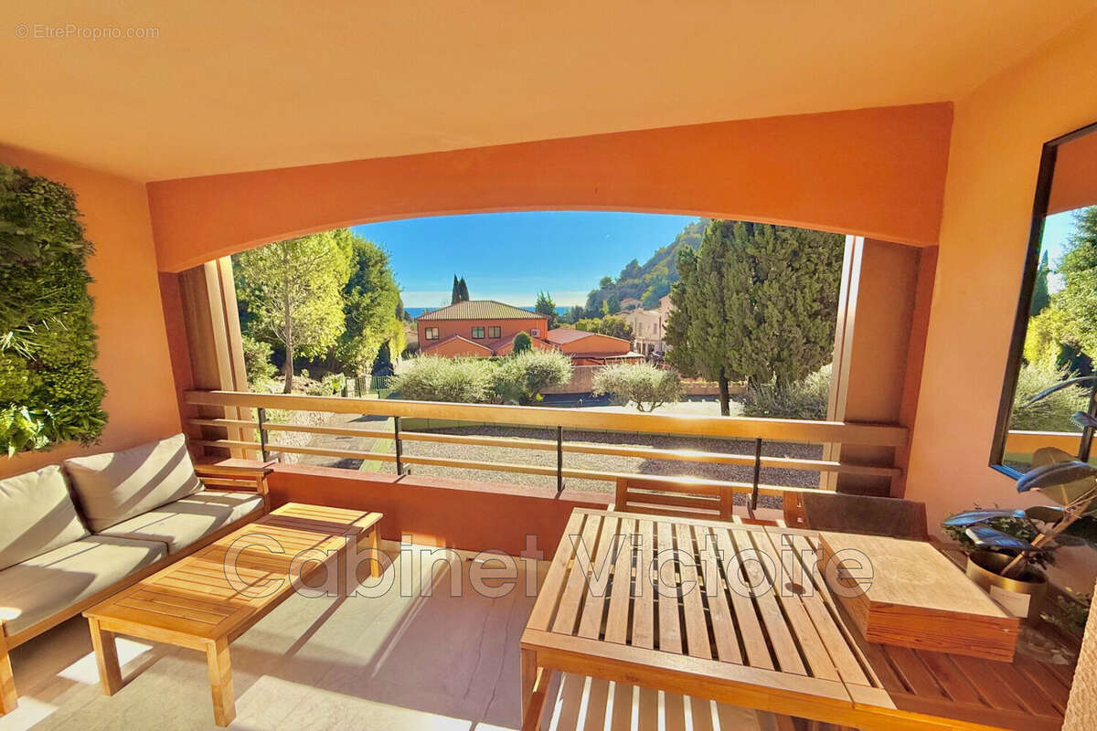Appartement à EZE