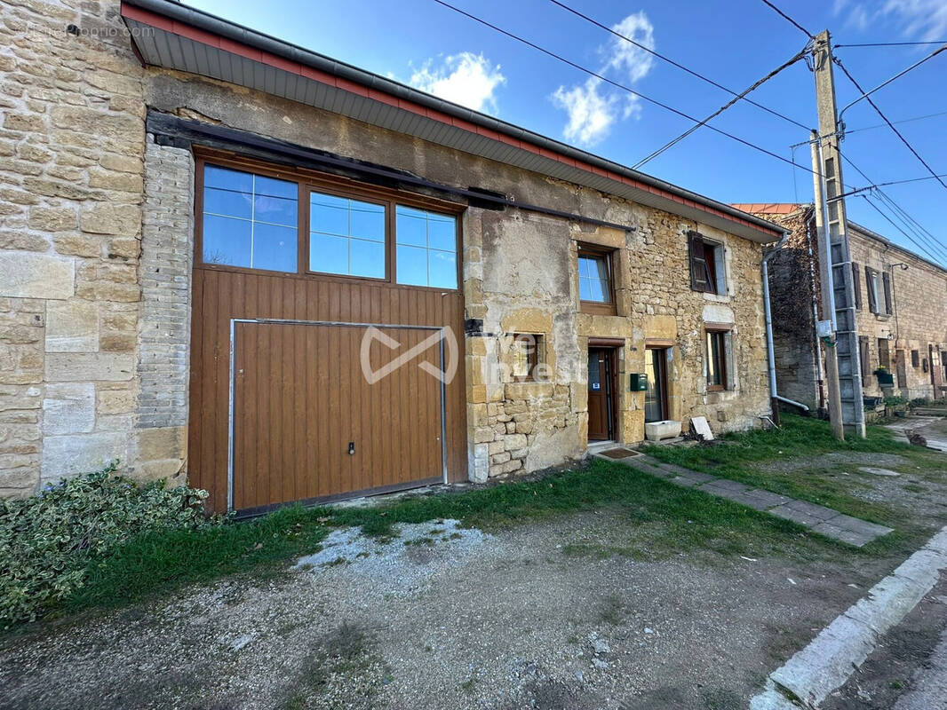 Maison à HAN-LES-JUVIGNY