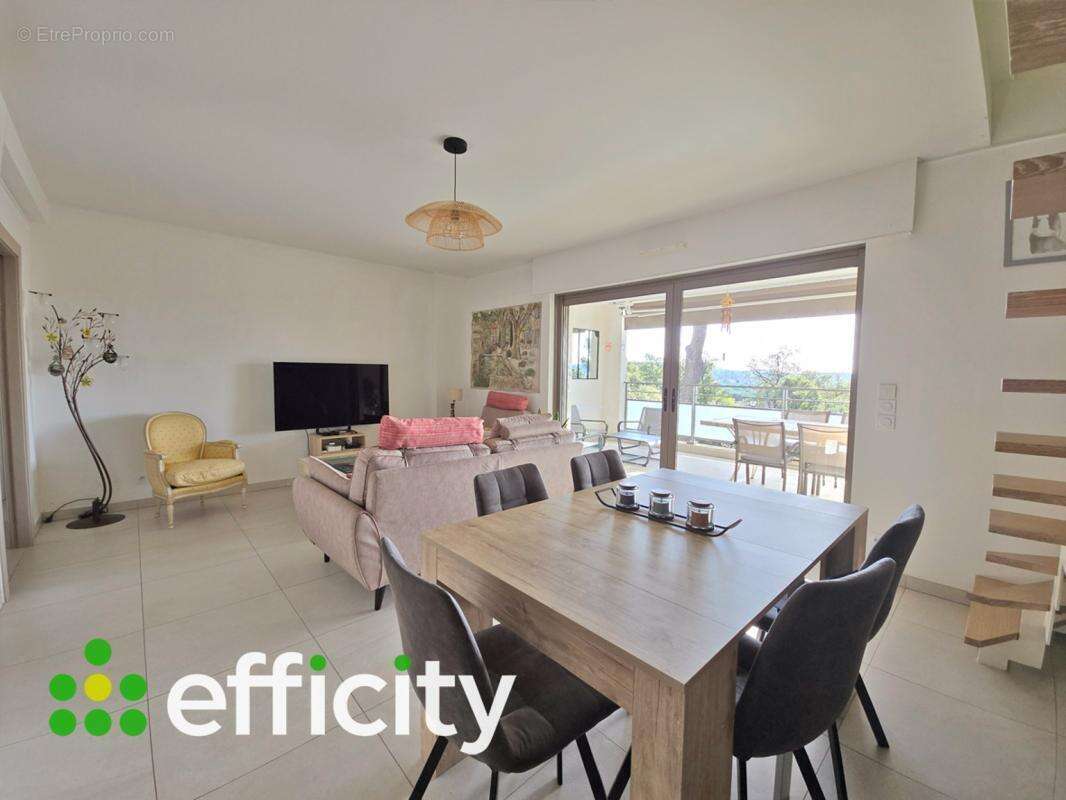 Appartement à SAINT-RAPHAEL