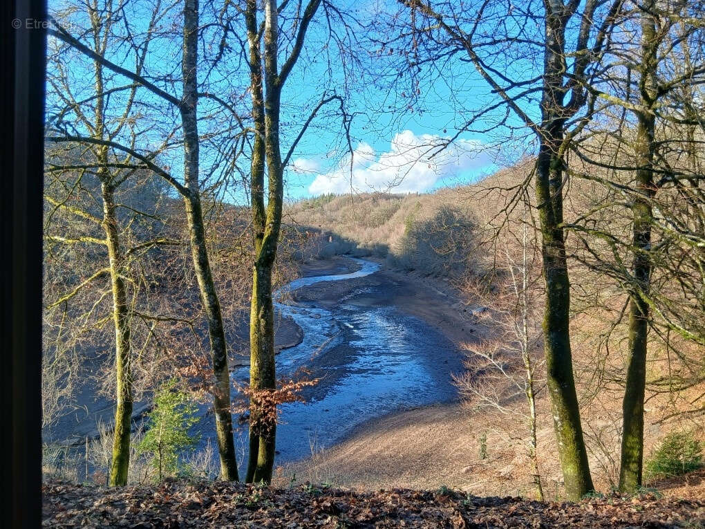 Maison à MARCILLAC-LA-CROISILLE
