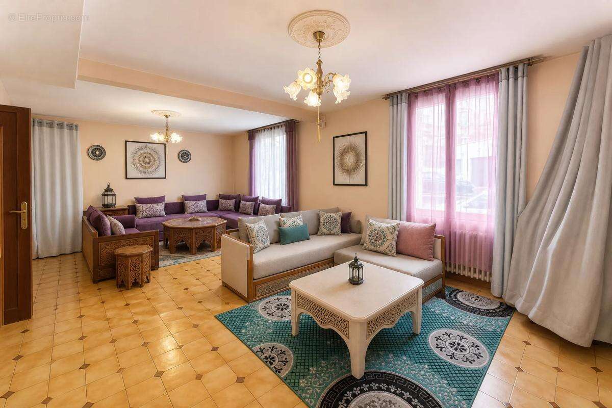 Maison à LA RICAMARIE