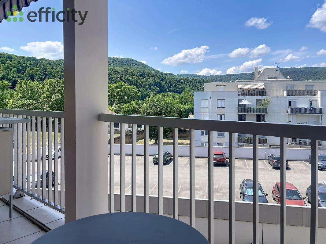 Appartement à FONTAINES-SUR-SAONE