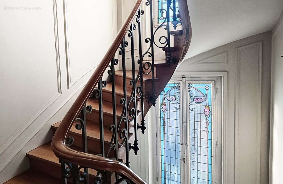 Maison à SAINT-MAUR-DES-FOSSES