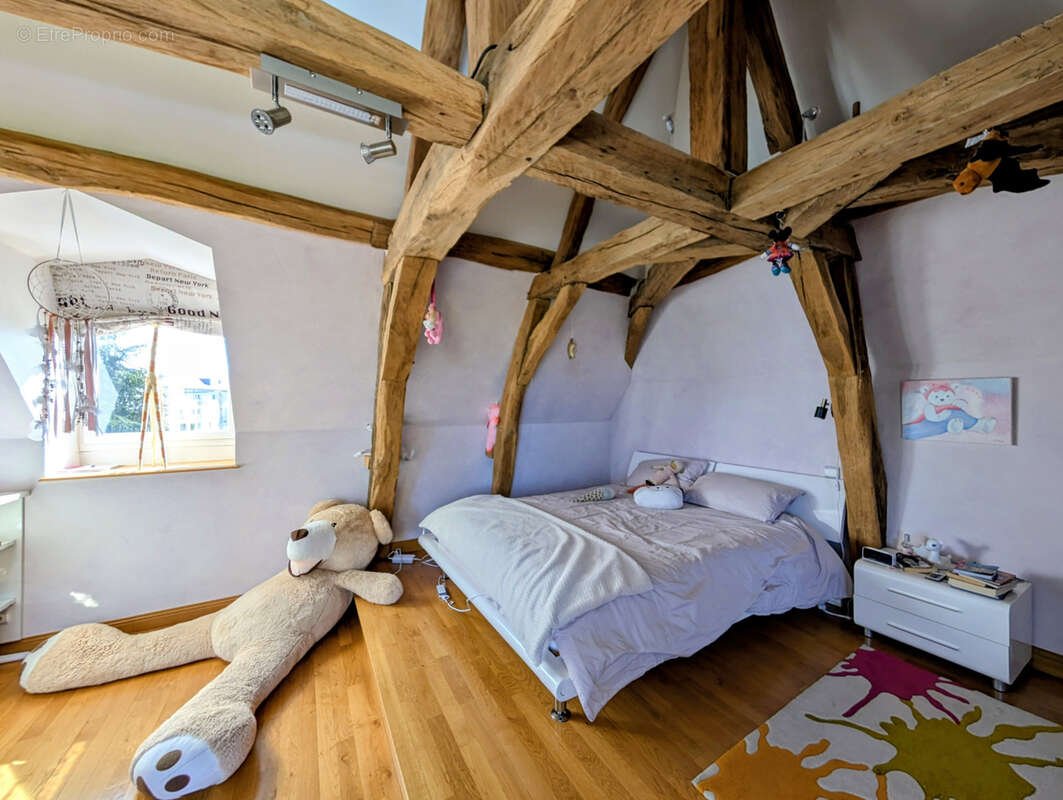 Maison à SAINT-JEAN-DE-BRAYE