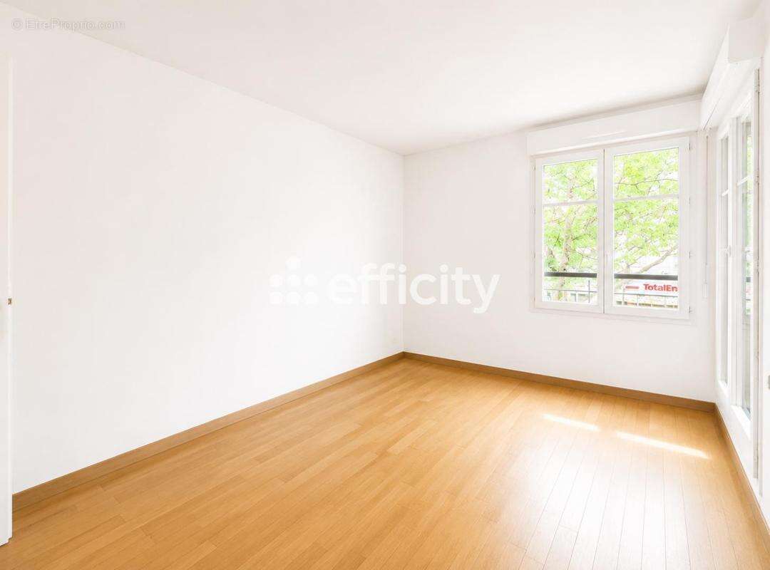 Appartement à MONTROUGE
