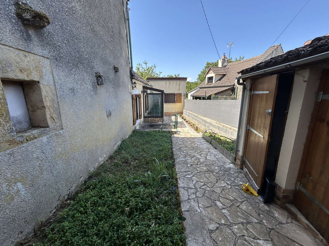 Maison 4 pieces lurcy-le-bourg - photo 18