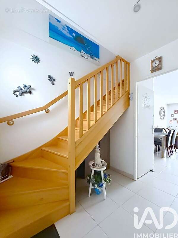 Photo 2 - Maison à FONTENAY-LE-VICOMTE