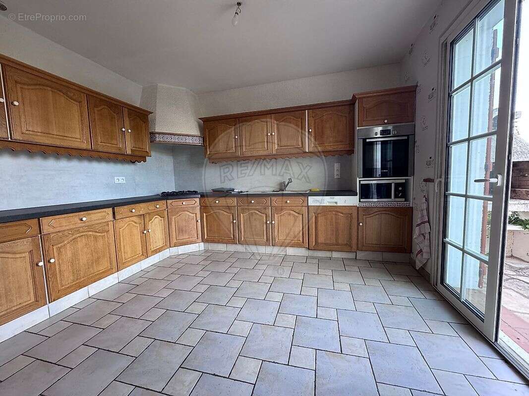 Maison à COULANGES-LES-NEVERS