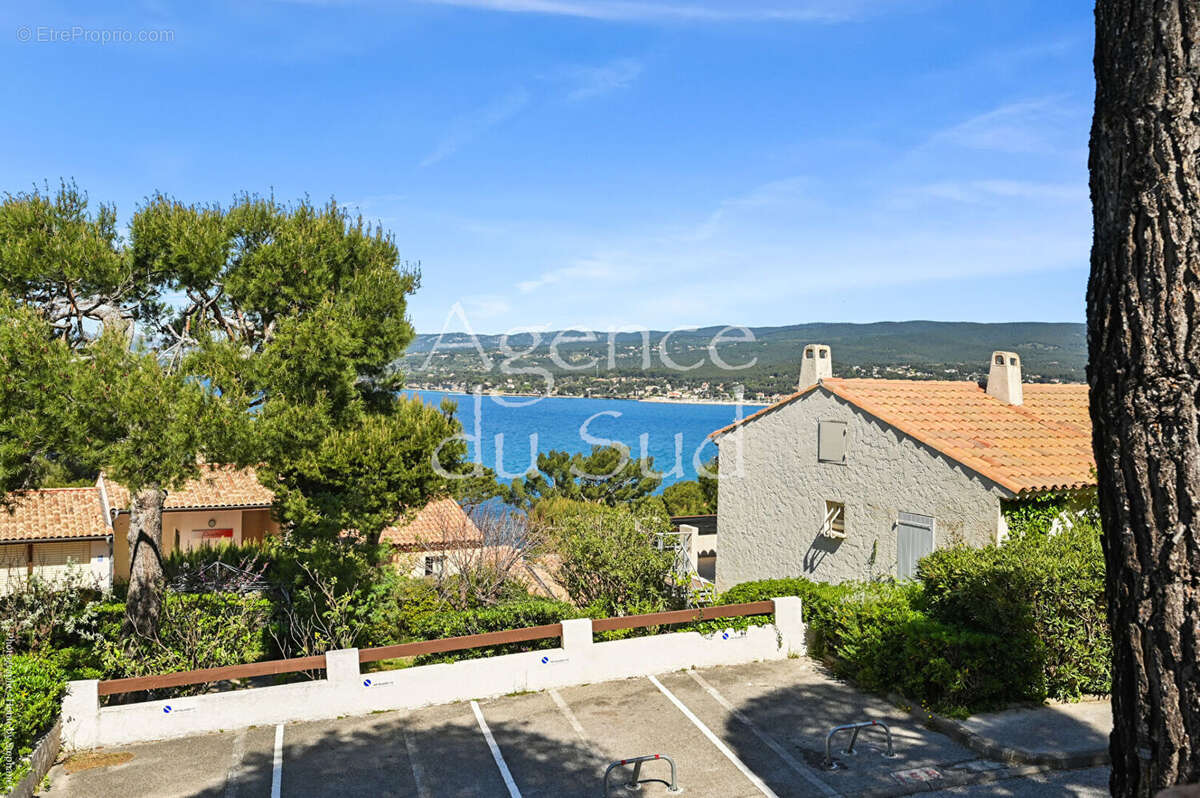 Appartement à SAINT-CYR-SUR-MER