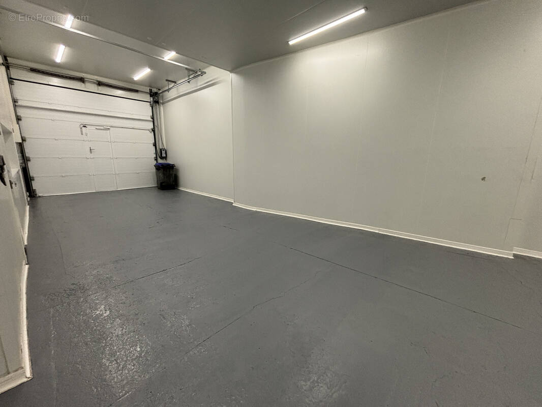 Commerce à SAINT-POL-SUR-TERNOISE