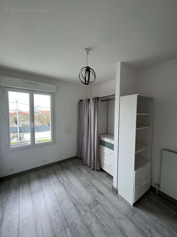 Maison à LA CHAPELLE-BASSE-MER