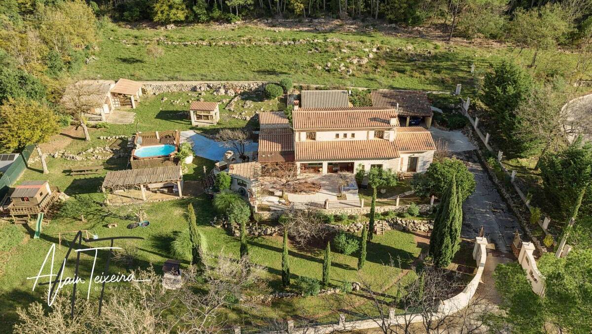 Photo 1 - Maison à LORGUES