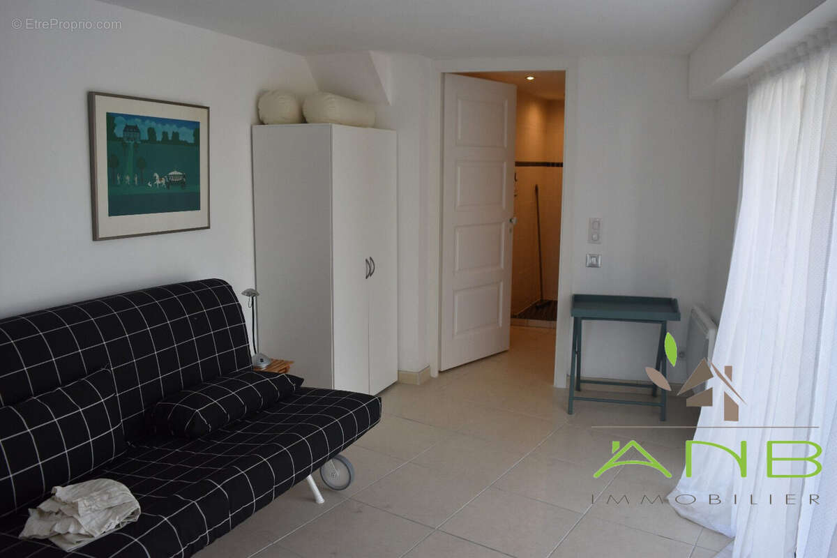 Maison 58 m² à Montbron  - photo 4