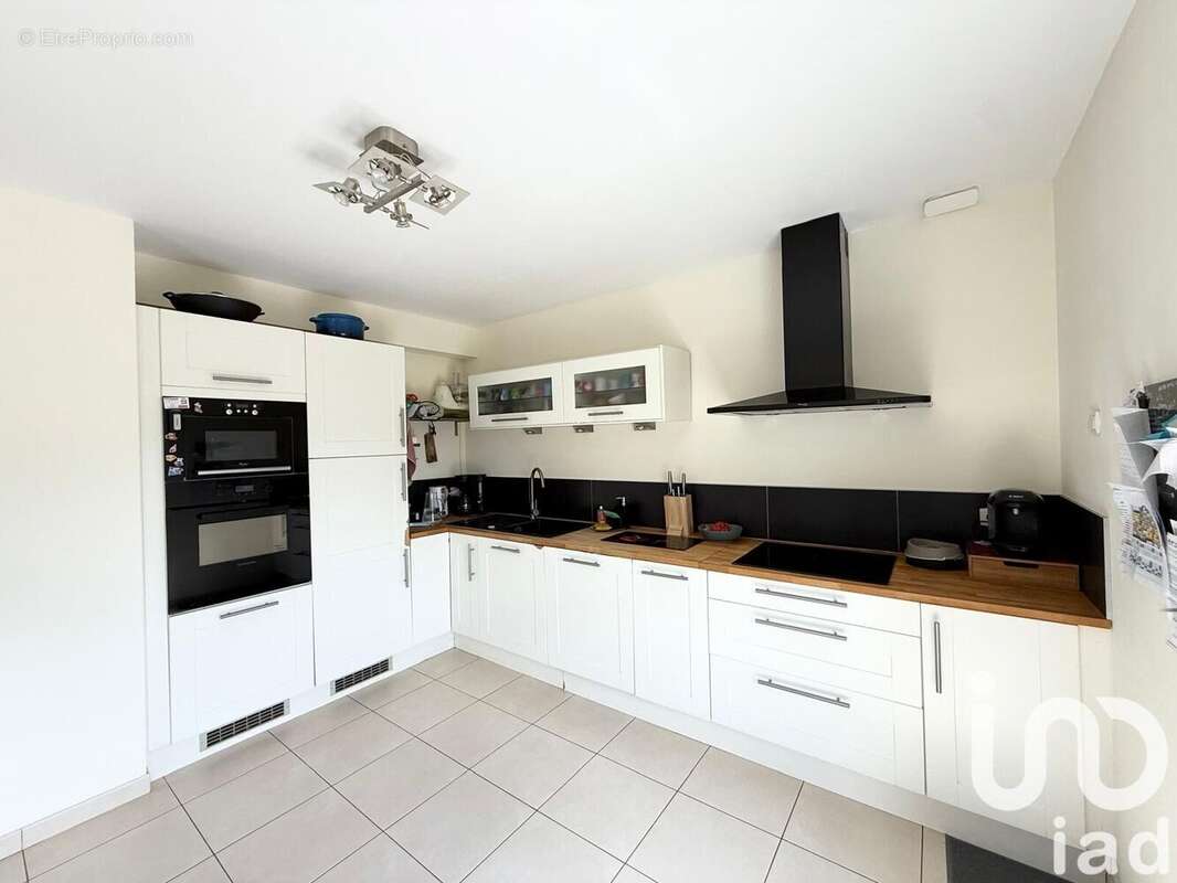 Photo 6 - Maison à ILLEVILLE-SUR-MONTFORT