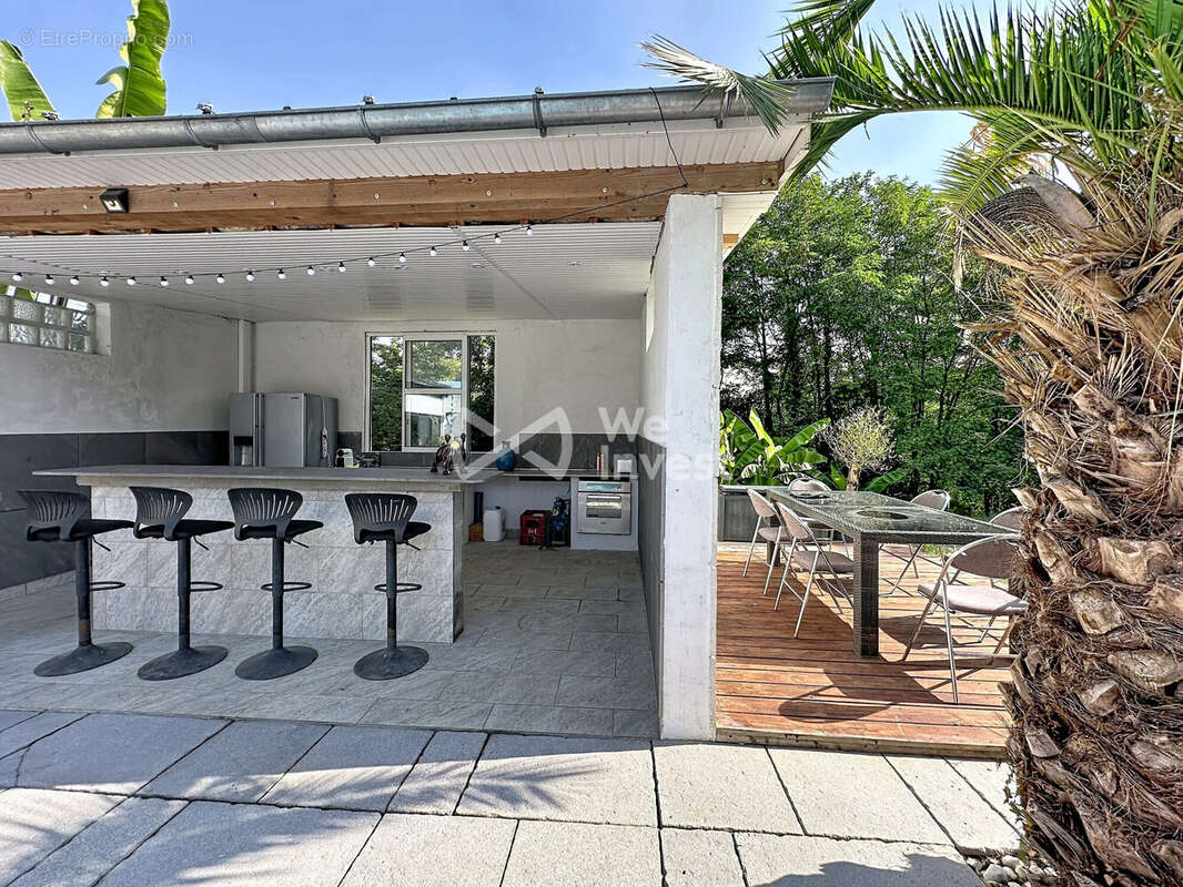 Maison 297 m² à Orthez  - photo 4