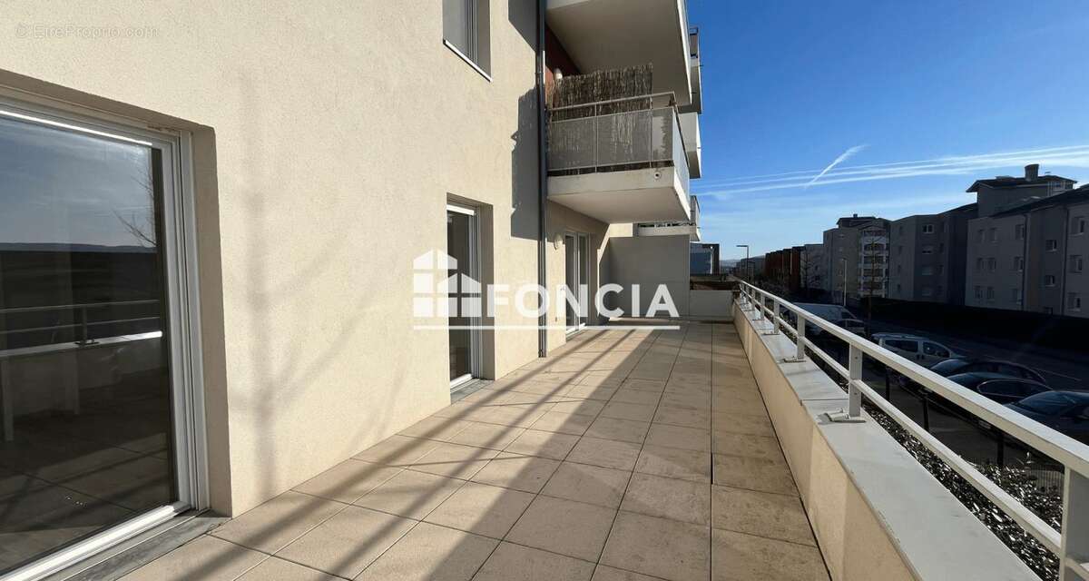 Appartement à L'ISLE-D'ABEAU